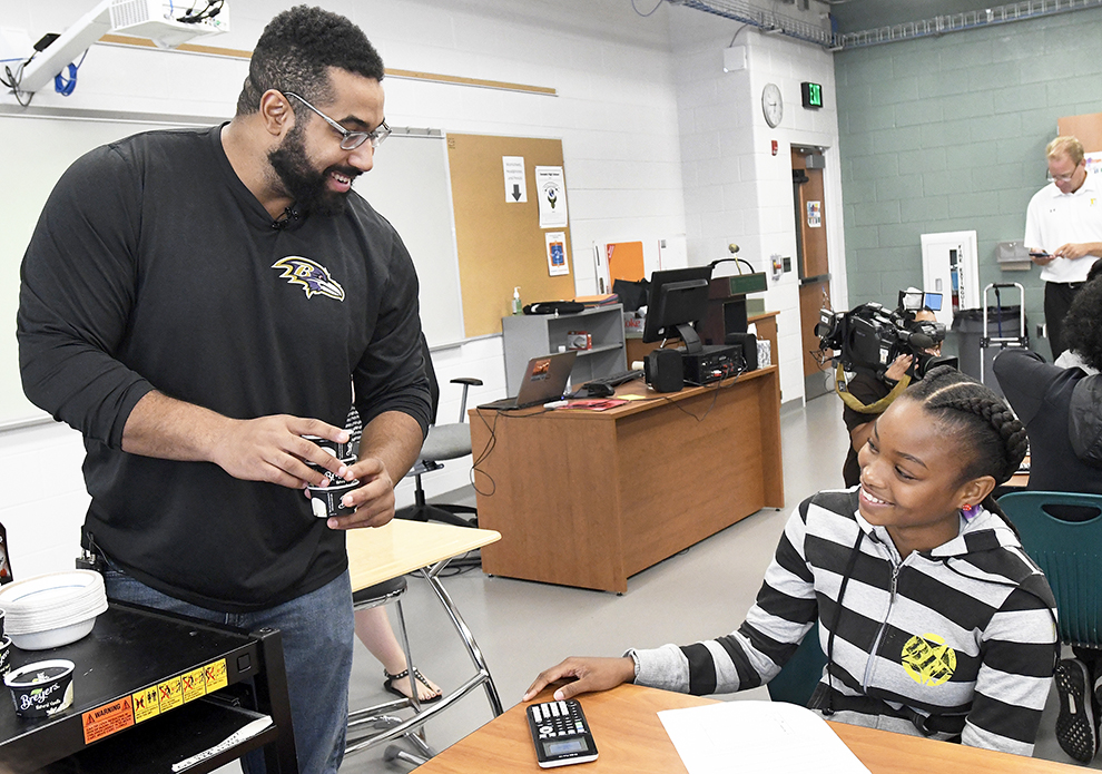 Former NFL player Urschel sells virtue of math to youngsters | News ...
